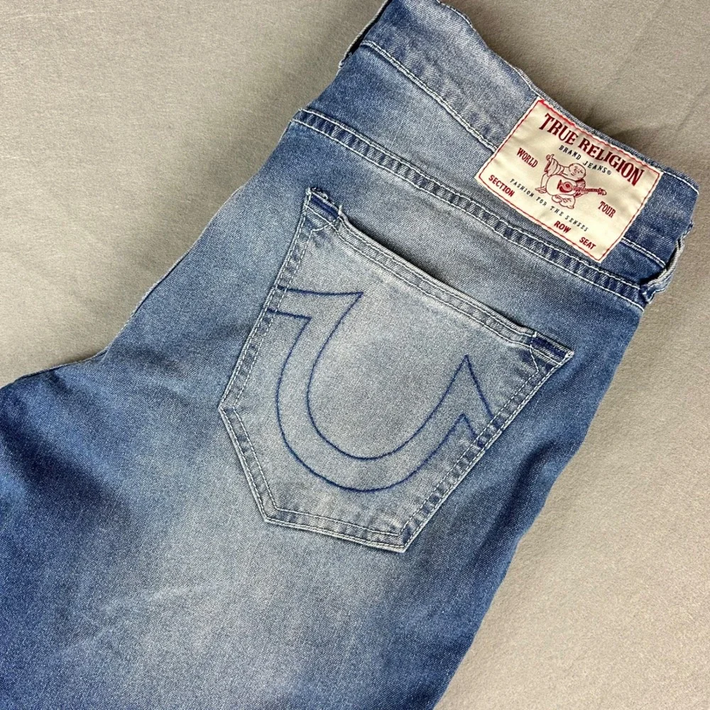 True Religion Geno Jeans Mens 34 (36x31) Blue Relaxed Slim Fit Medium Wash Denim